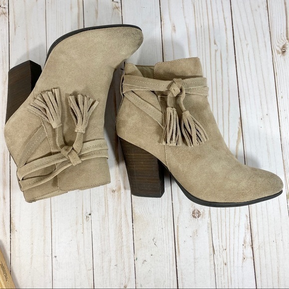 Very Volatile Enchanted Tassel Suede Leather Boot 8.5 - Picture 9 of 10